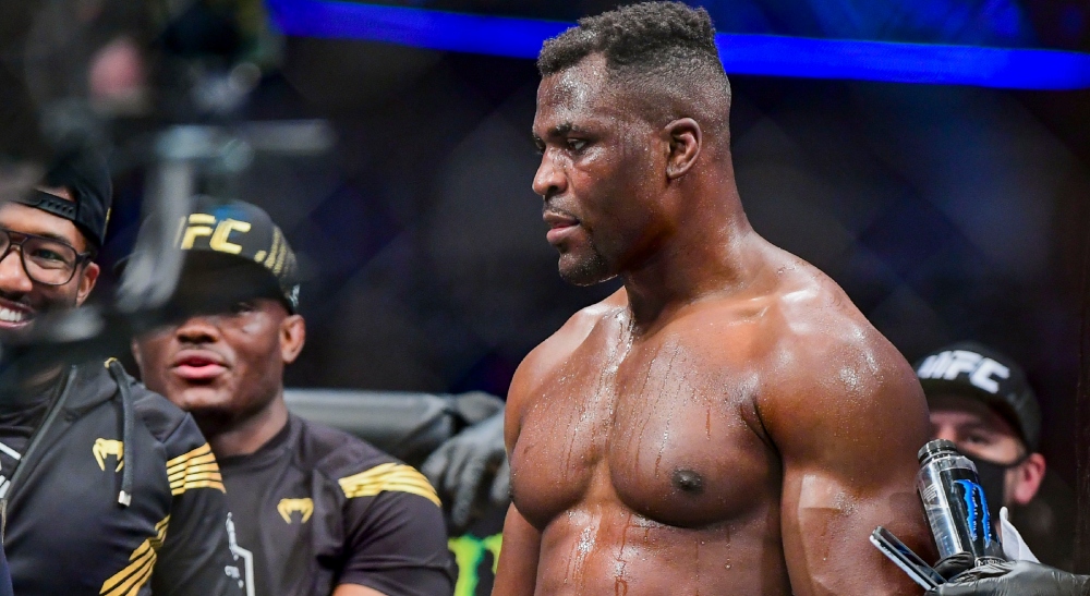 Francis Ngannou etter seieren: “Et liv er ikke nok til å sørge over min sønn”