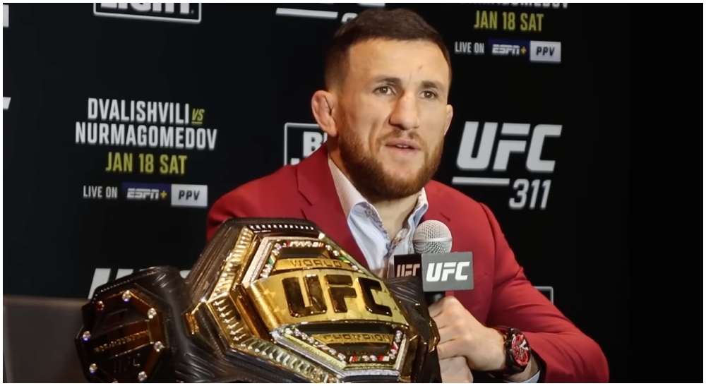 Merab Dvalishvili anklager Nurmagomedov for snarvei til tittelkamp