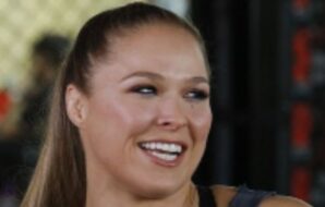 Ronda Rousey tilbake i trening – deler sin reise etter graviditeten